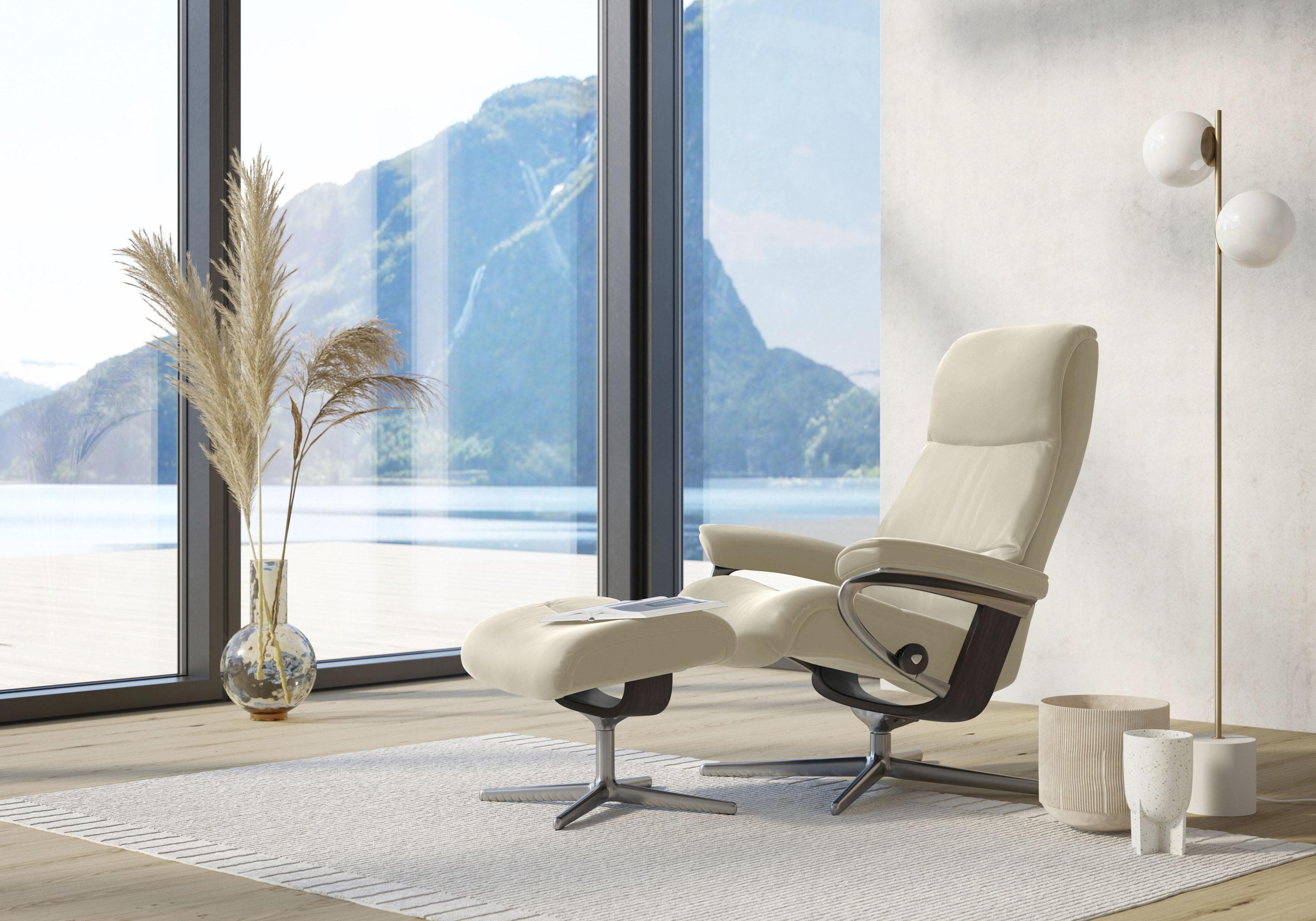 STRESSLESS Relaxsessel View Beige Leder mit Hocker