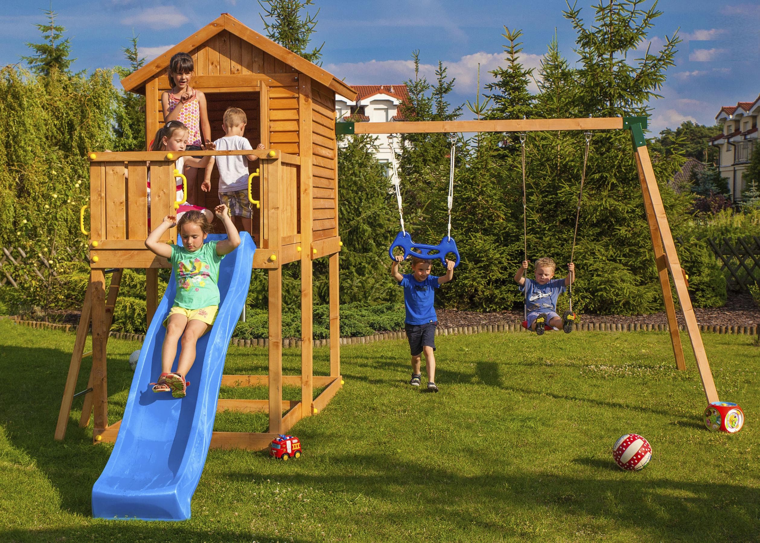 FUNGOO Spielturm My HOUSE Move+ mit Rutsche und Schaukel