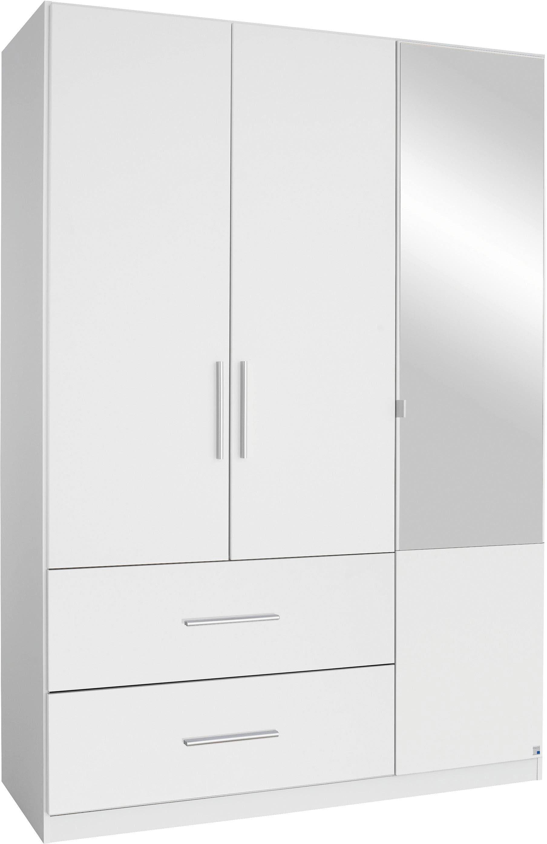Geräumiger Kleiderschrank mit zeitlosem Design