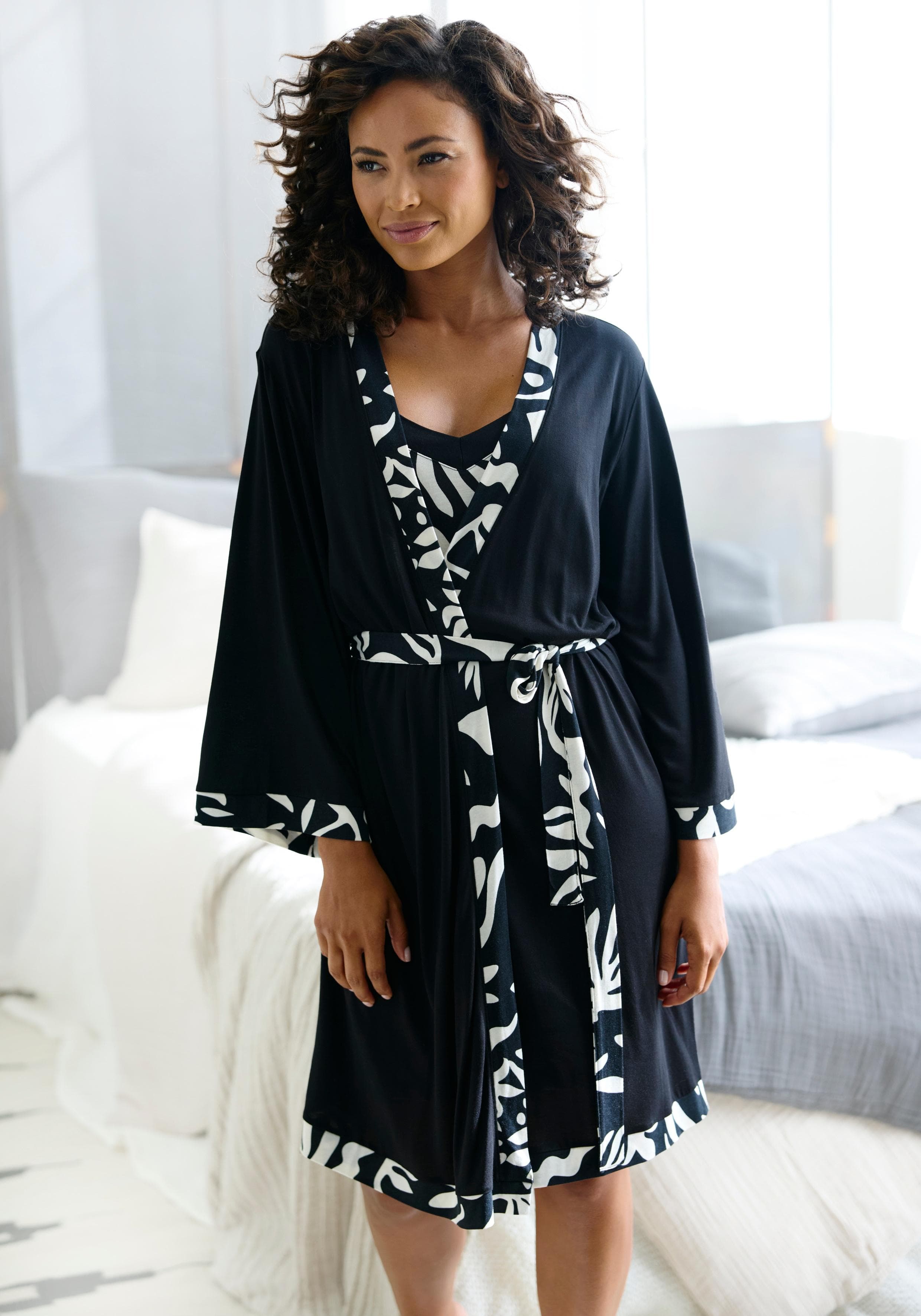 French Connection Kimono Herren Schwarz Viskose Kurzform