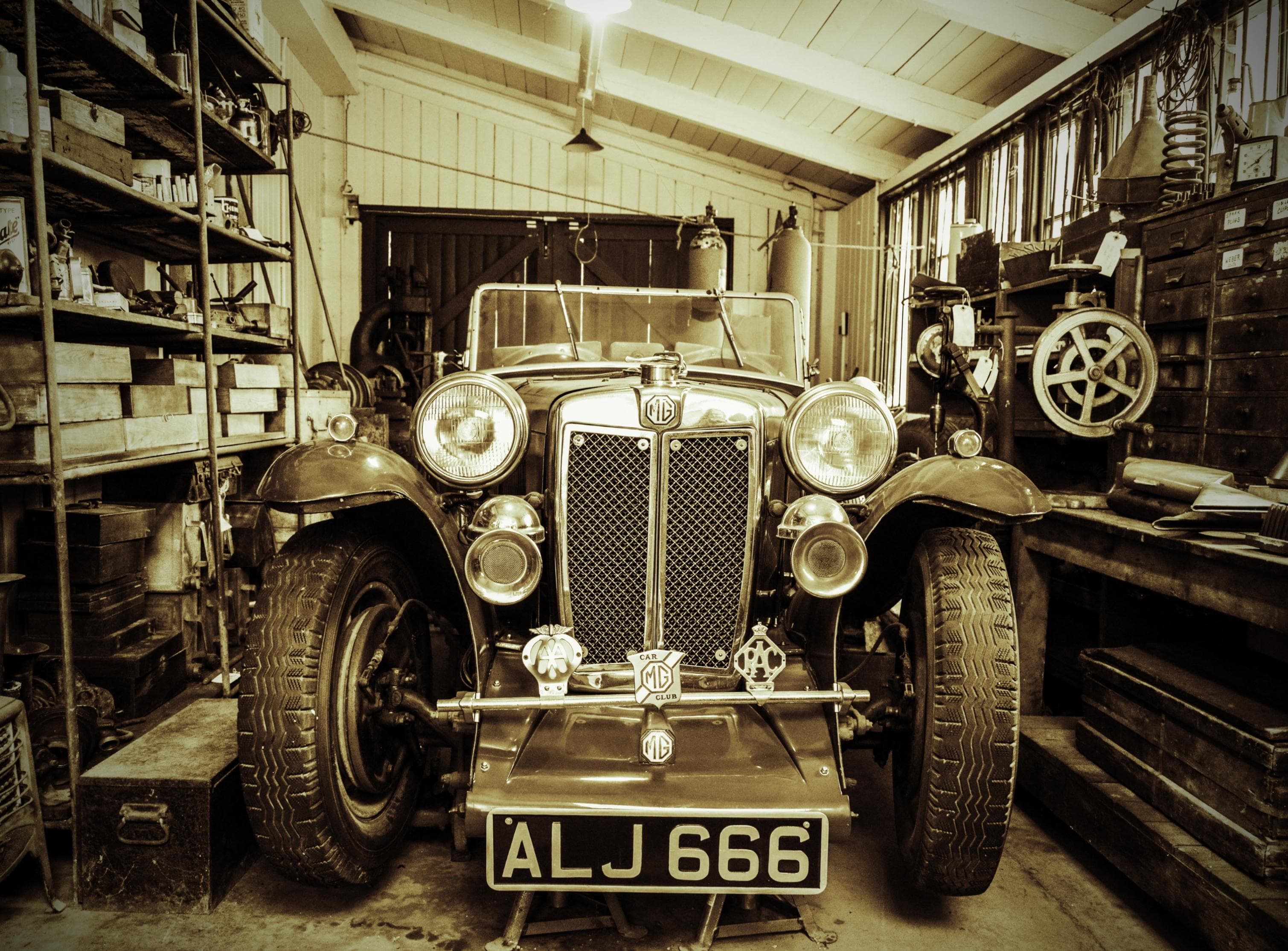 PAPERMOON Fototapete Vintage Sports Car Bunt Vlies