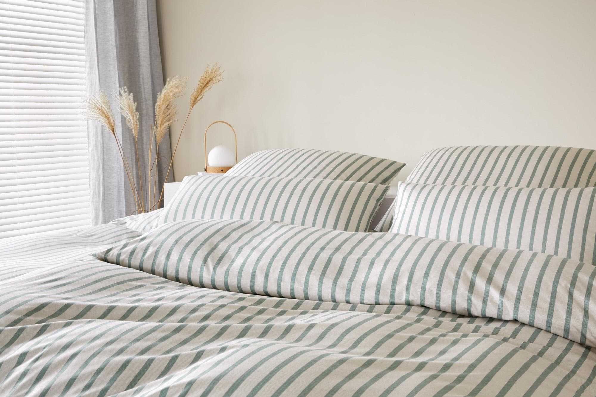 Elegante Bettwäsche Naturally Salbei Mako-Jersey Gestreift