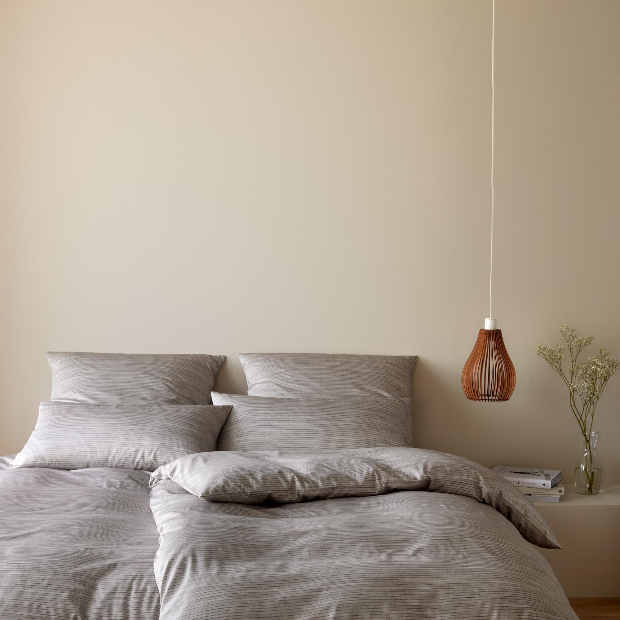 Elegante Bettwäsche "Chamber" Natur Satin 2-teilig