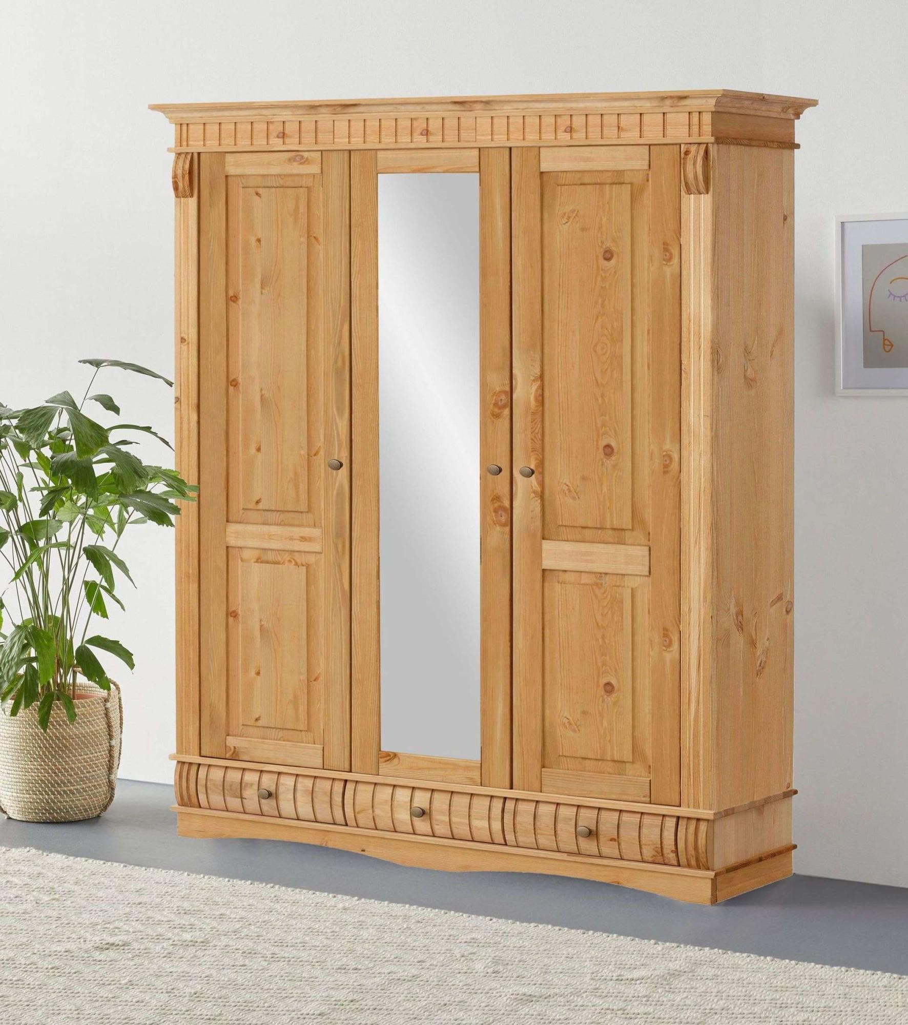 Zeitloser Kleiderschrank aus Massivholz Kiefer
