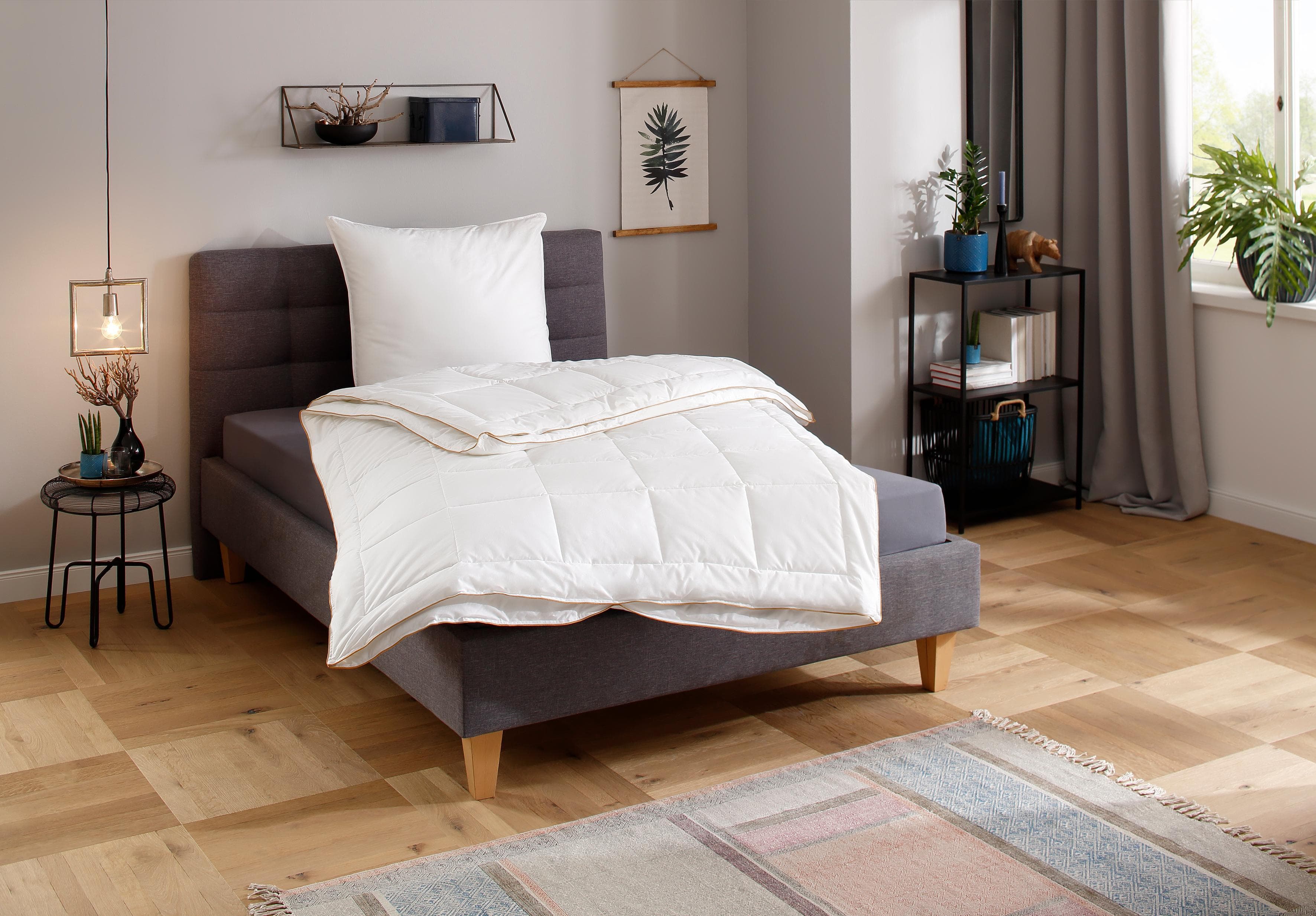 QUEENS TEXTILES Microfaserbettdecke Luxus 4-Jahreszeiten Baumwolle