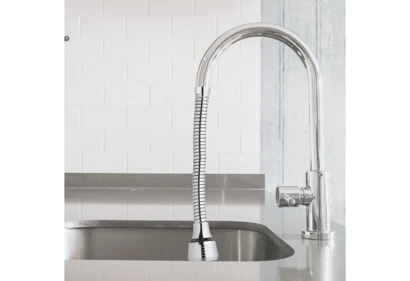 relaxdays Wasserhahn Verlängerung mit 4 Gewinden Silber