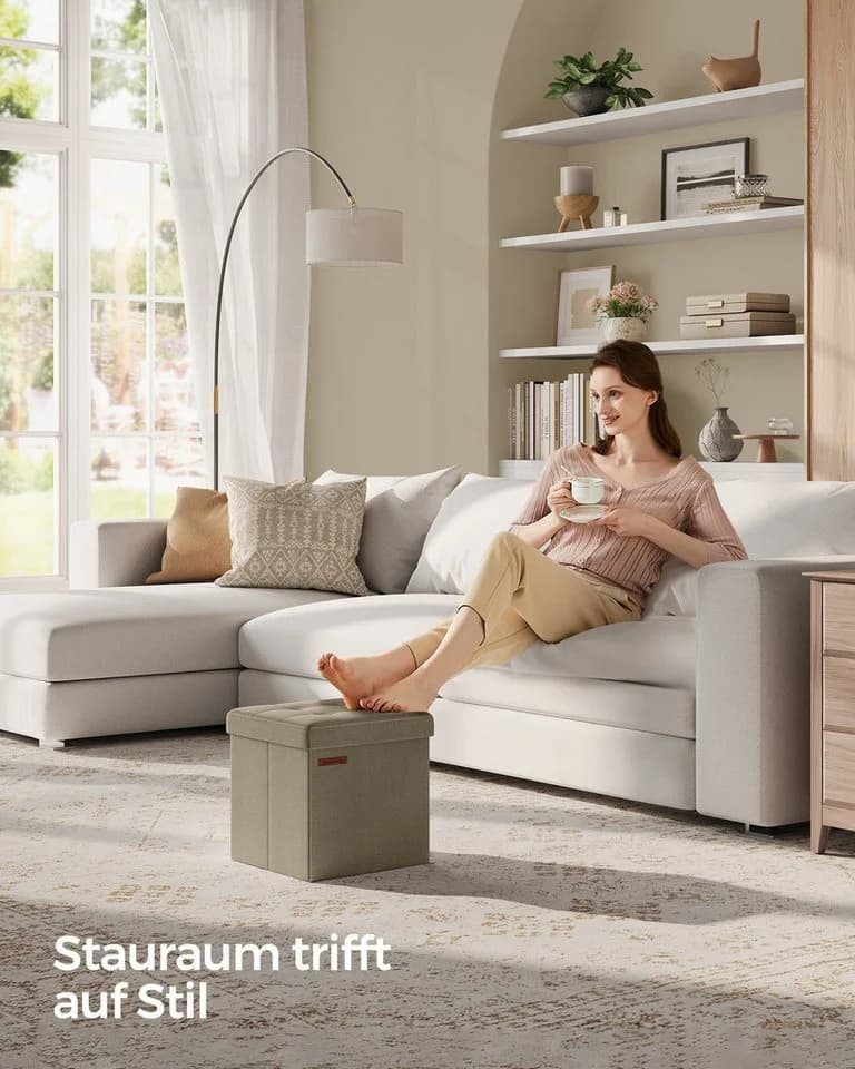 Faltbarer Sitzhocker mit Stauraum in Kamelbraun und Cremeweiß