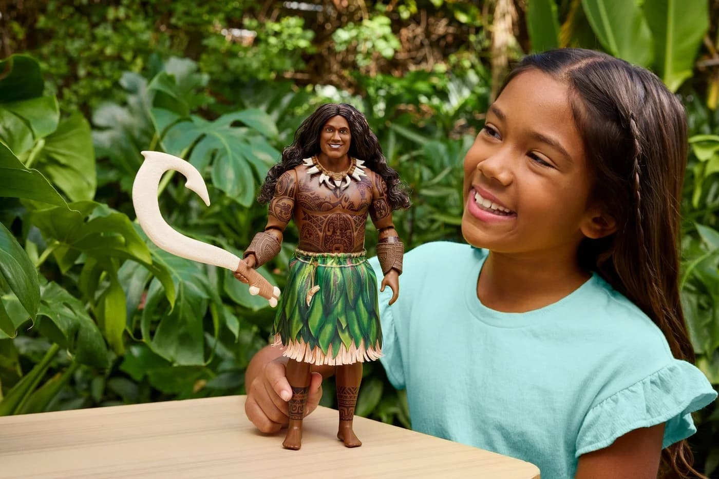 Mattel Disney Vaiana Maui-Puppe mit abnehmbarer Kleidung & Zubehör