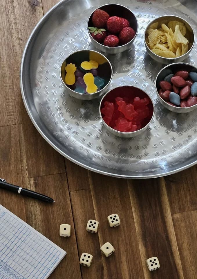 Meinposten Dekoschale silber Hammerschlag Unikat Kerzentablett