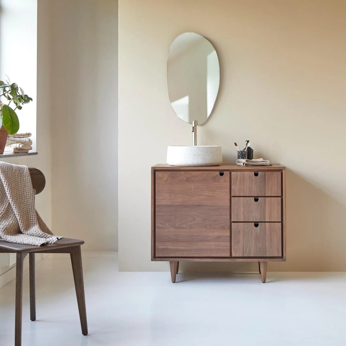 Tikamoon Waschtisch Jonàk Nussbaumholz 95 cm