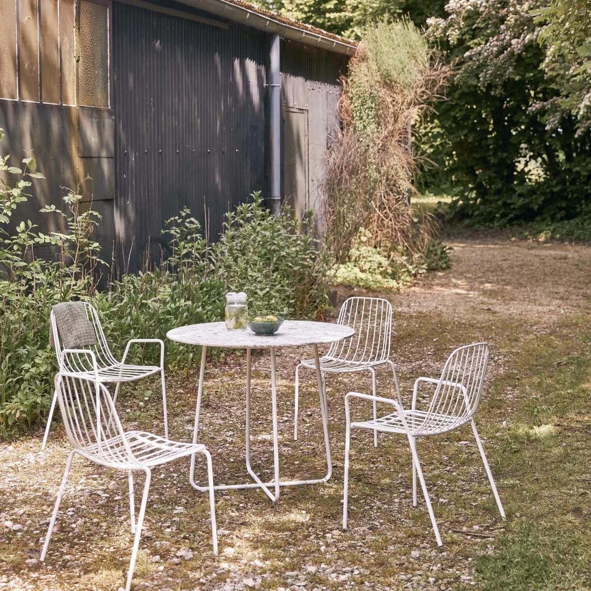 Tikamoon Gartentisch Elio Grün Terrazzo Metall