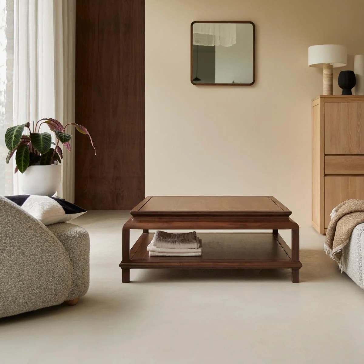 Tikamoon Couchtisch Achille Dunkelbraun Akazienholz