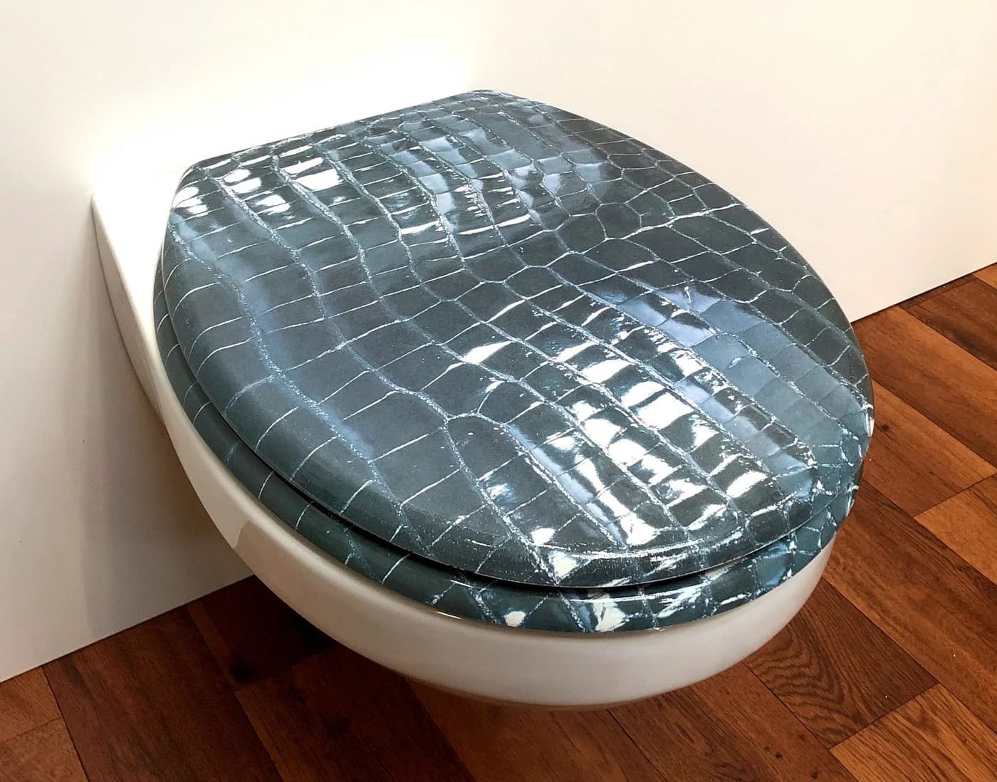 ADOB WC-Sitz Leder Oval Schwarz/Blau Schlangenhaut Hochglanz