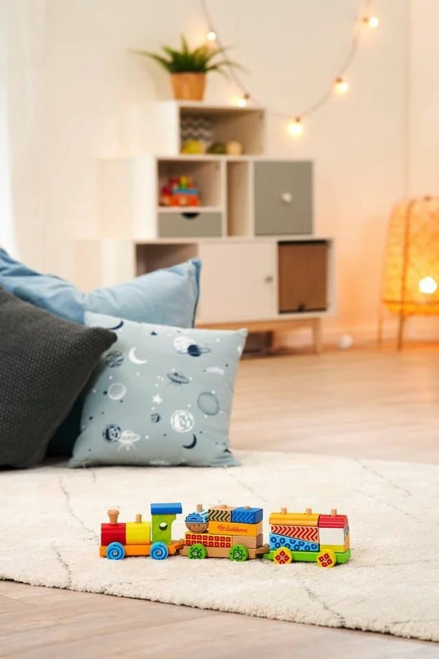 Eichhorn Spielzeug-Zug Color Bunt - Massiver Holzzug mit 15 Bausteinen