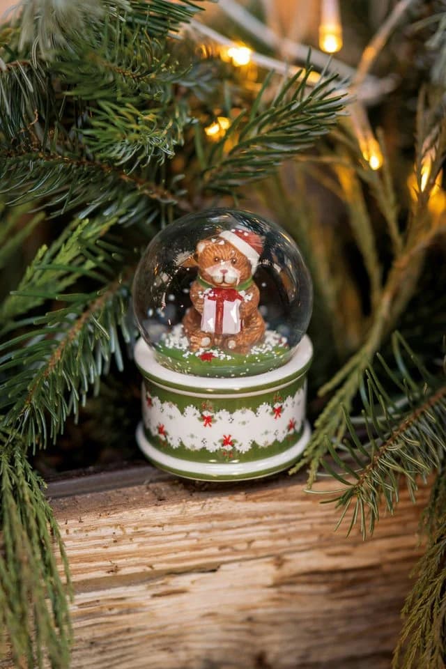 Villeroy & Boch Christmas Toys Schneekugel Bär 6,5 cm