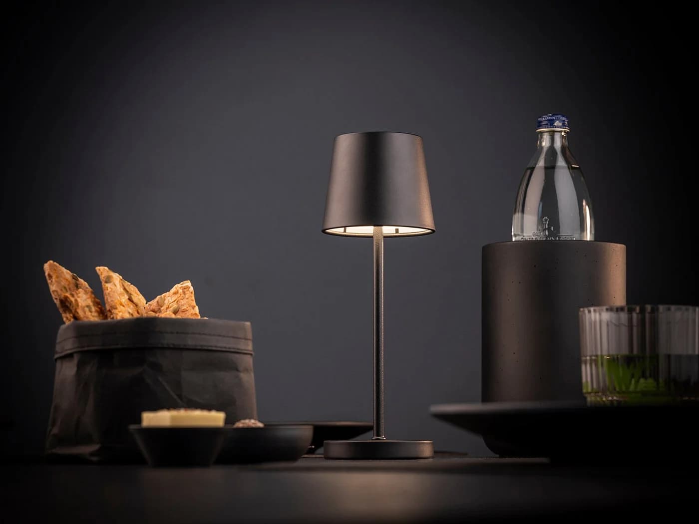 APS LED Tischleuchte MERLE MINI Kabellos Schwarz Dimmbar
