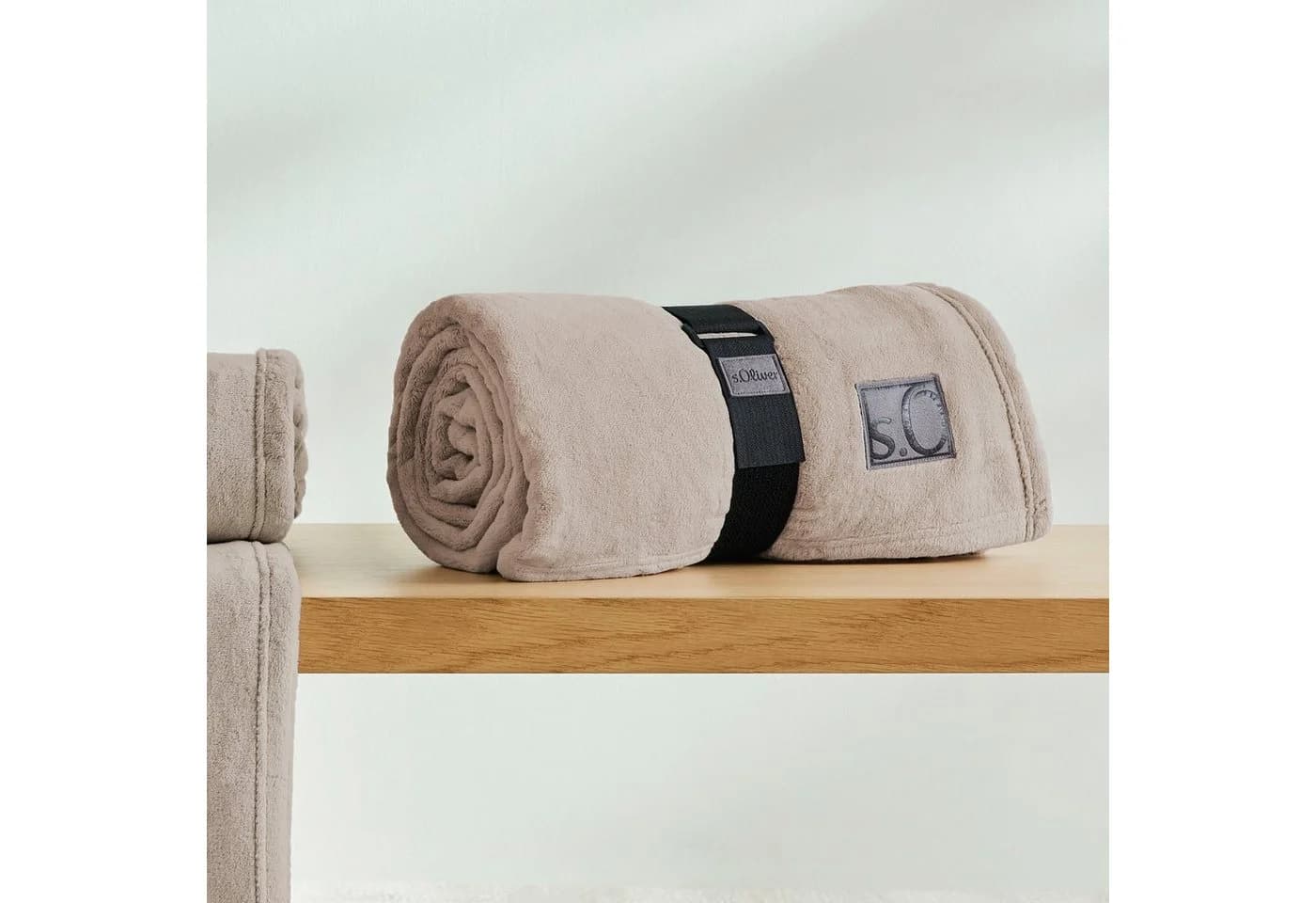 S. Oliver Wohndecke Kuschelsoft Sand Uni 150x200 cm