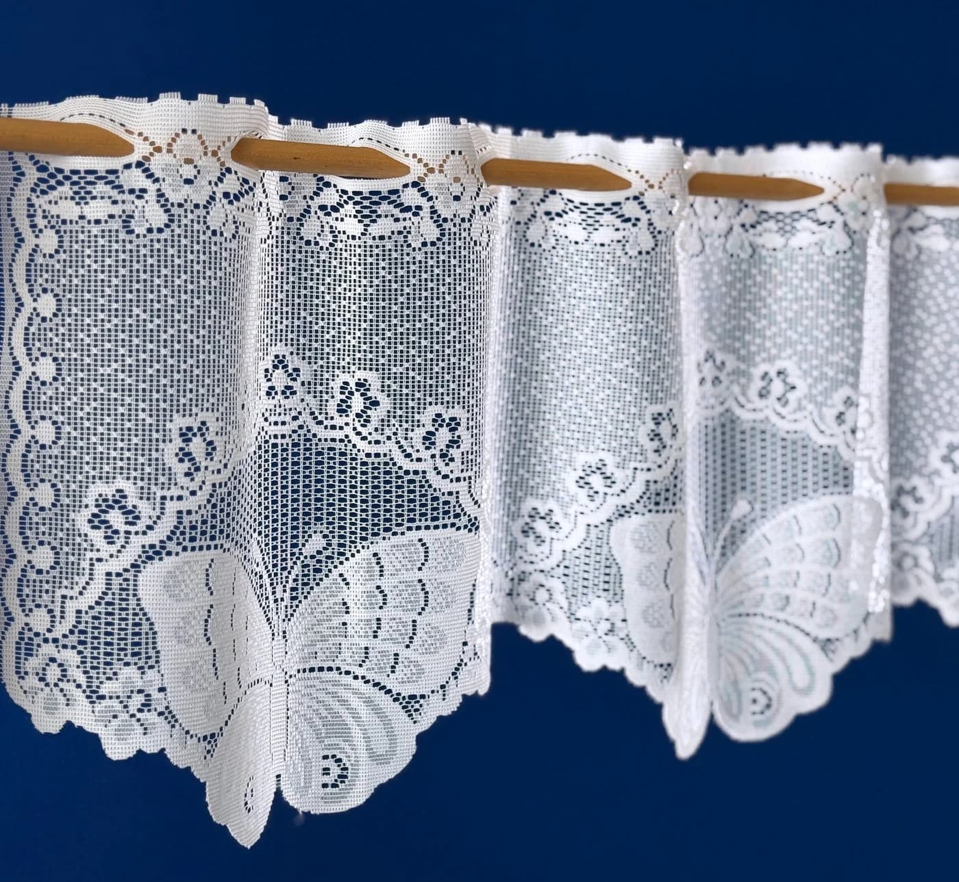 heimtexland Scheibengardine Weiß Jacquard Schmetterling