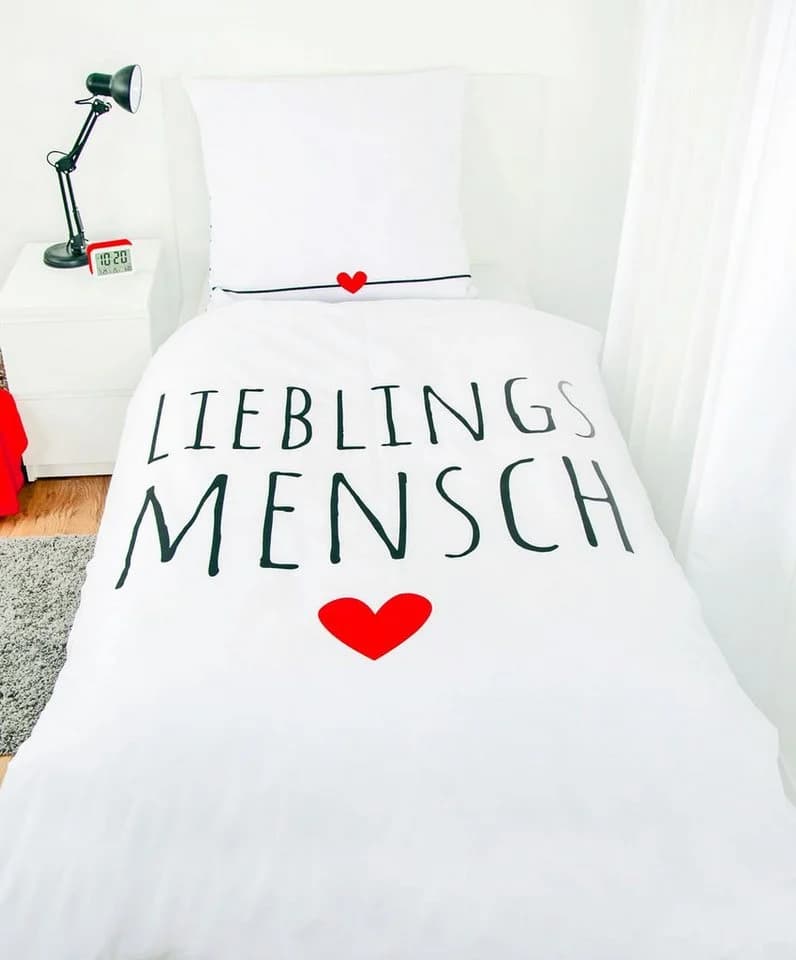 Herding Wendebettwäsche 135x200cm Schwarz-Weiß Rot Herz