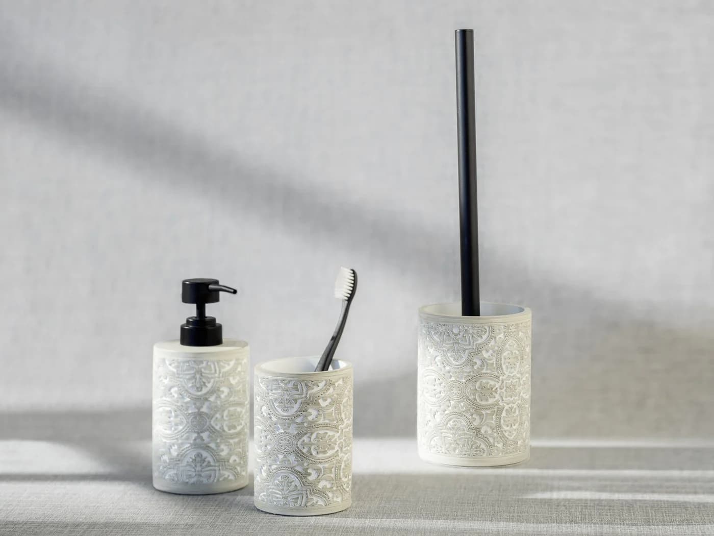 Badaccessoire-Set WENKO Ortezzano grau Kunststoff