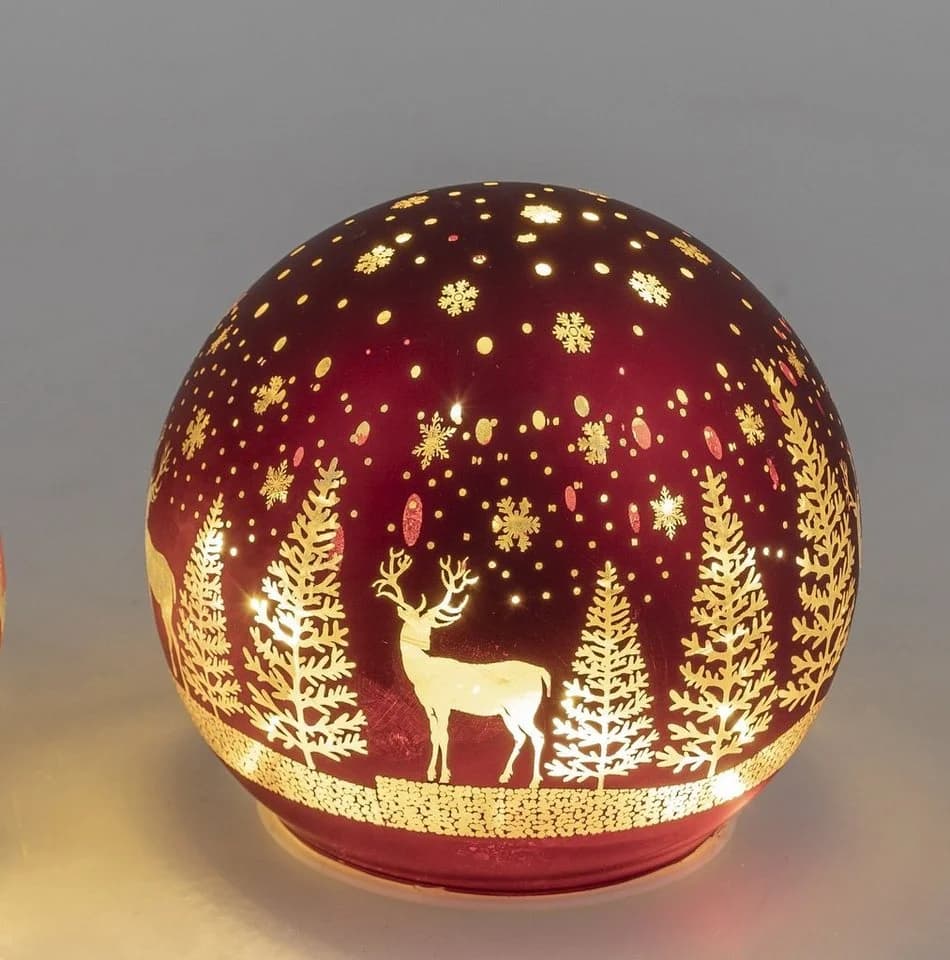 formano LED-Weihnachtskugel Rot mit Hirsch & Bäume, Timerfunktion