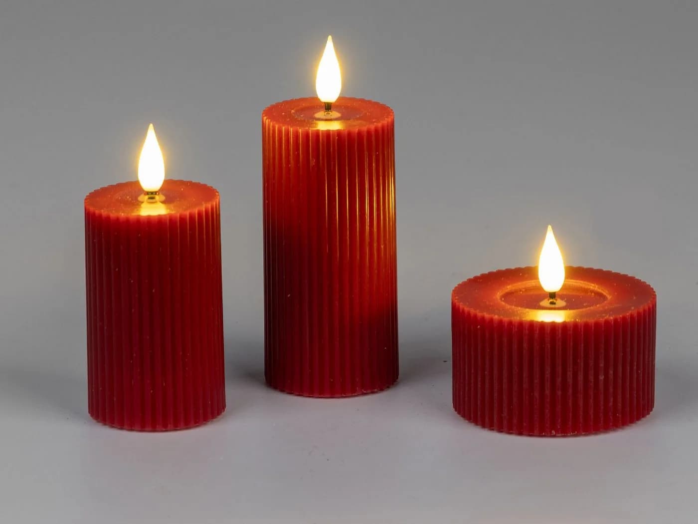 formano LED-Kerze Streifen Rot mit Rillenrelief