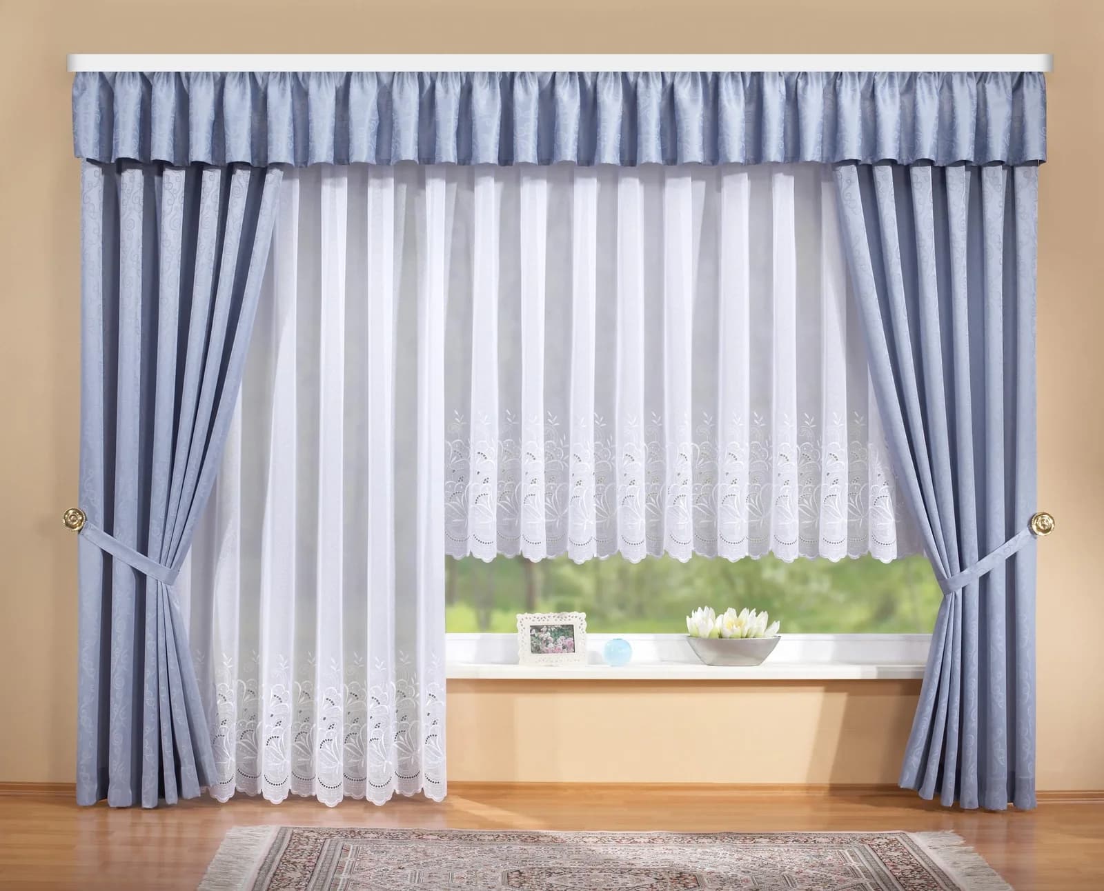 Gardine STICKEREIEN PLAUEN "Alena" Gr. 6, weiß, B:450cm H:175cm, Polyester, Gardine, veredelt mit echter Plauener Spitze Stickerei