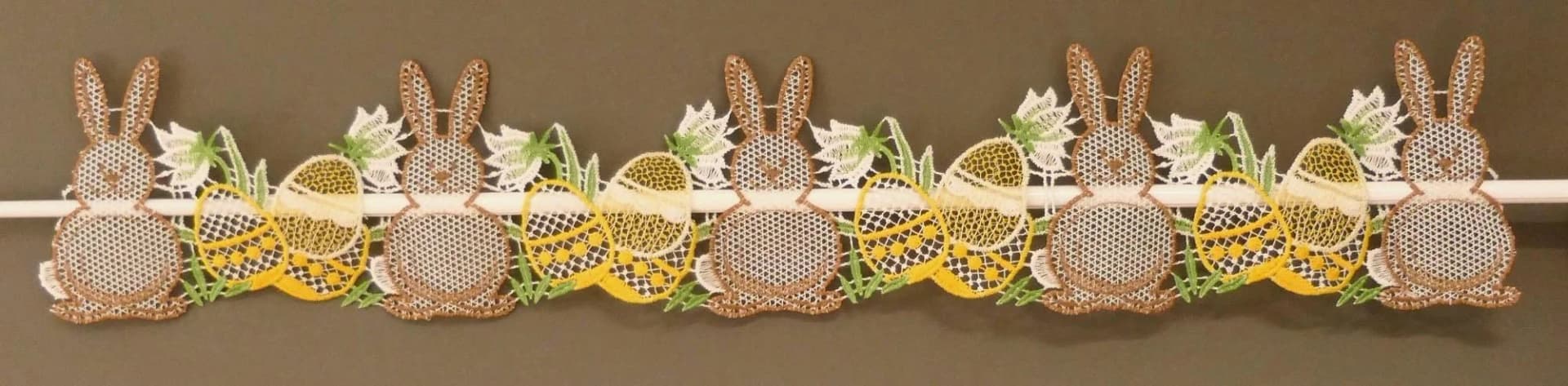 Scheibengardine Stickereien Plauen Osterhasen Bunt Polyester