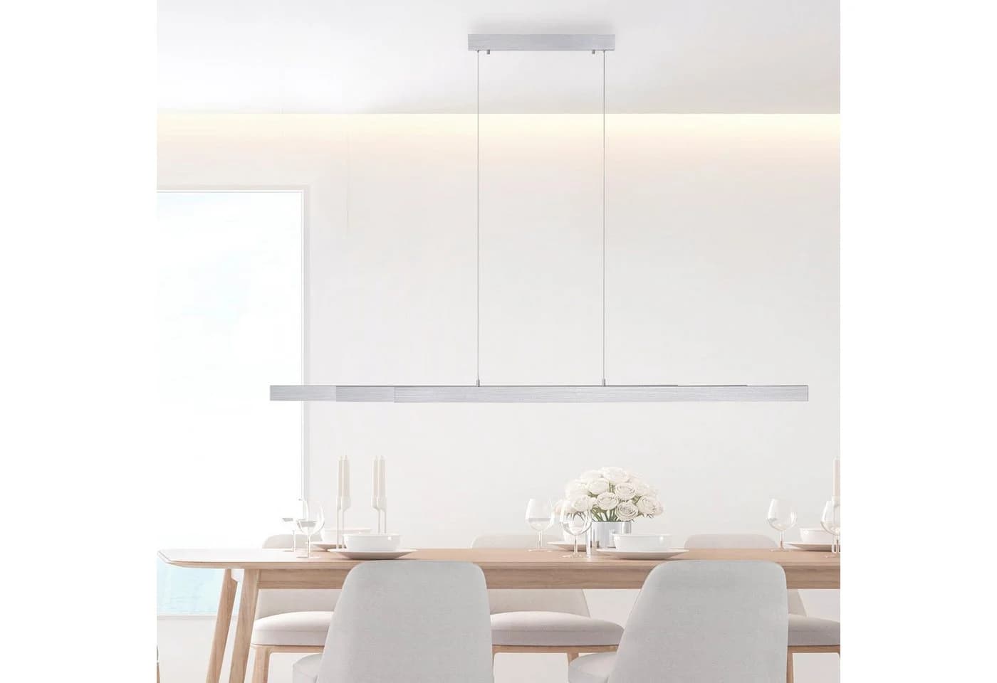 Schlanke Pendelleuchte aus Aluminium