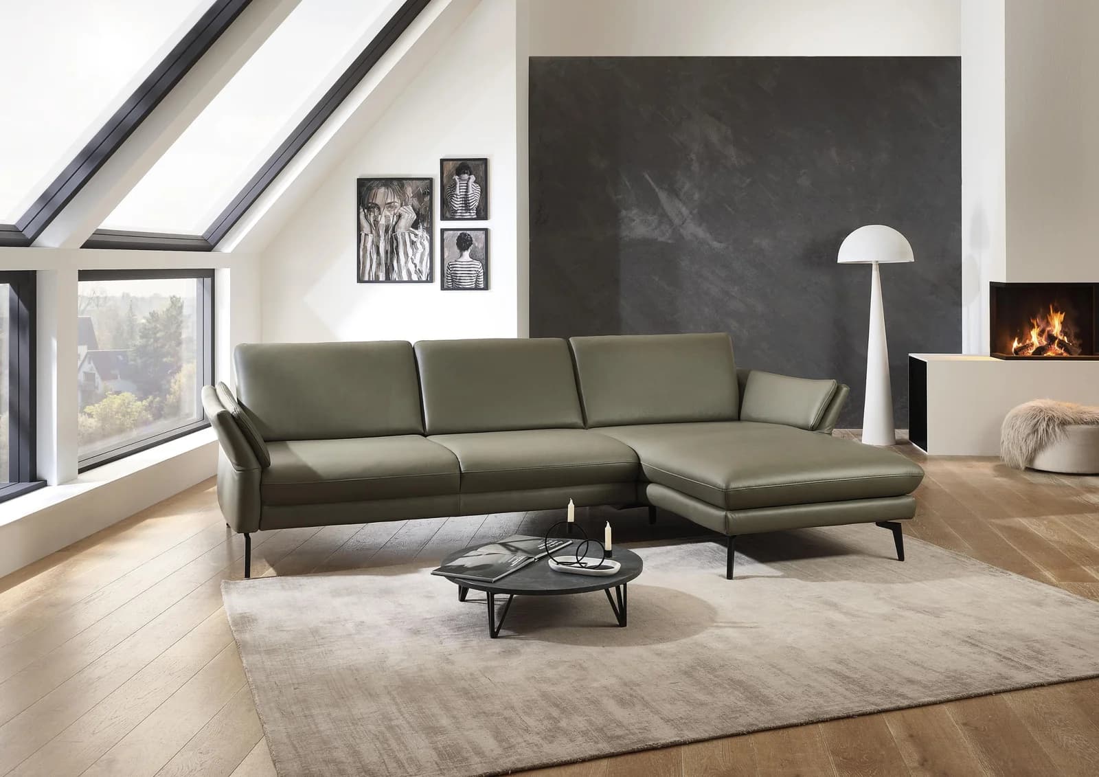 Ecksofa DIE PLANBAR PN-EM23050 L-Form Glattleder Torro olive