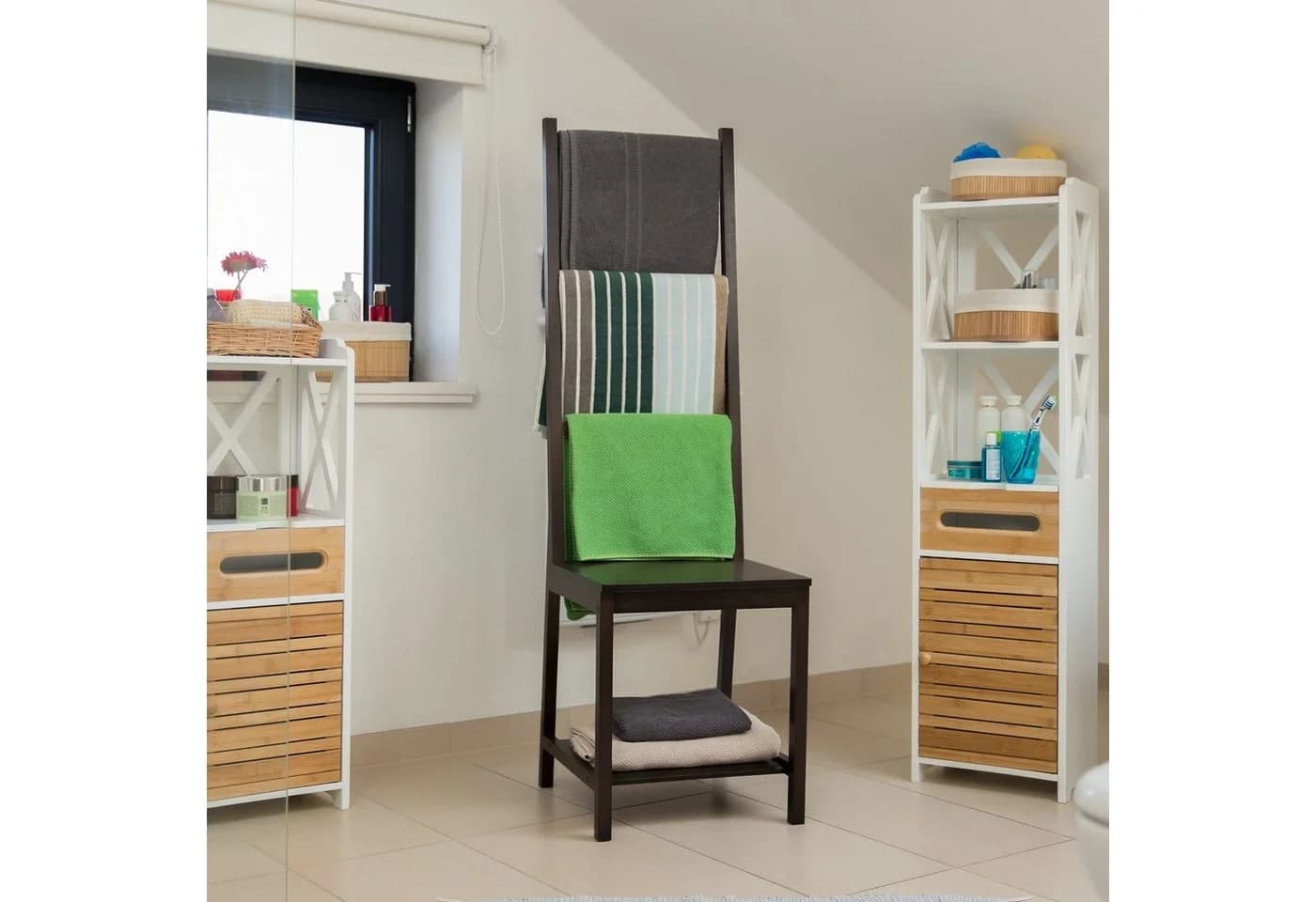 relaxdays Handtuchständer Bambus dunkelbraun - Kleiderbutler mit Ablagen