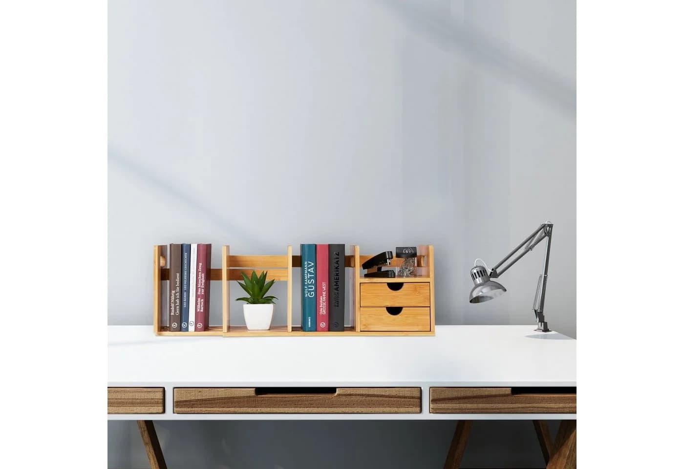 relaxdays Schreibtisch Organizer Bambus mit 2 Schubladen und ausziehbarem Regal