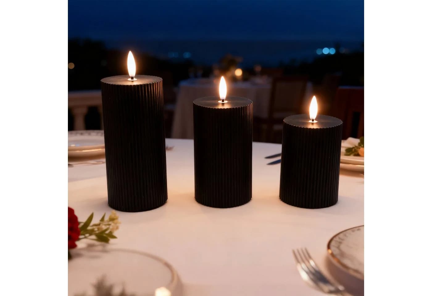 relaxdays LED-Kerze 3er Set Schwarz Flackernde Flamme