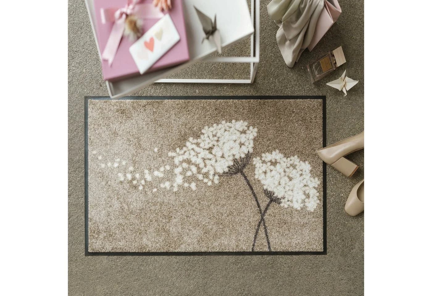 Salonloewe Fußmatte Wishfull Blossom Taupe Blumenmuster
