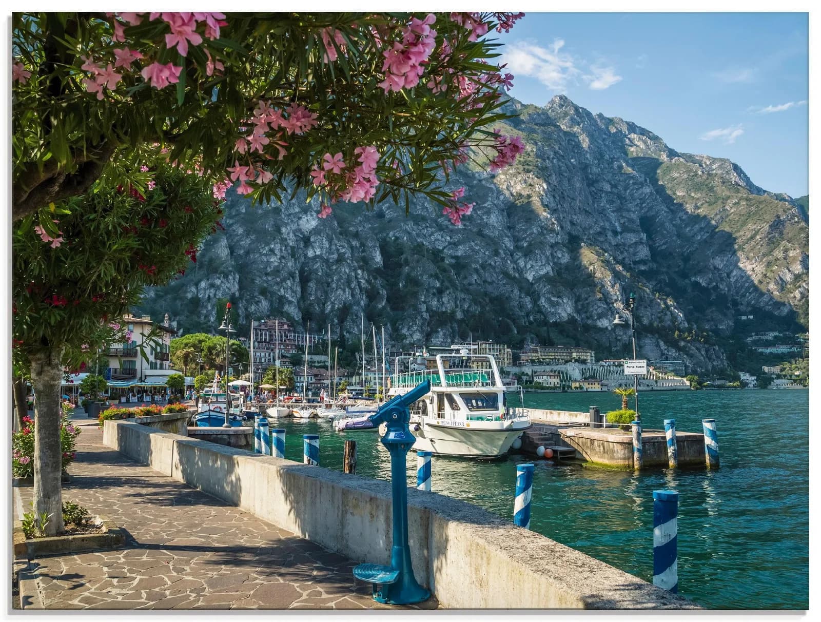 ARTLAND Glasbild Gardasee Hafen Limone sul Garda I Blau