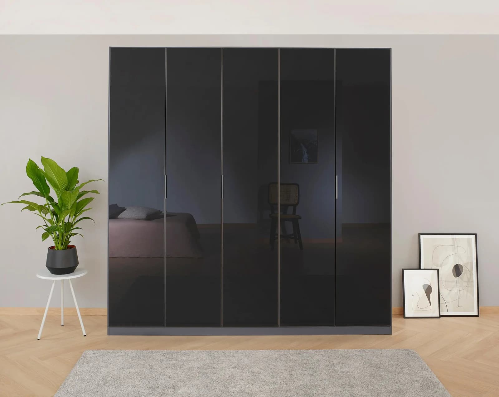 Rauch KOLUNA Drehtürenschrank Grau Glasfront mit Schubladen