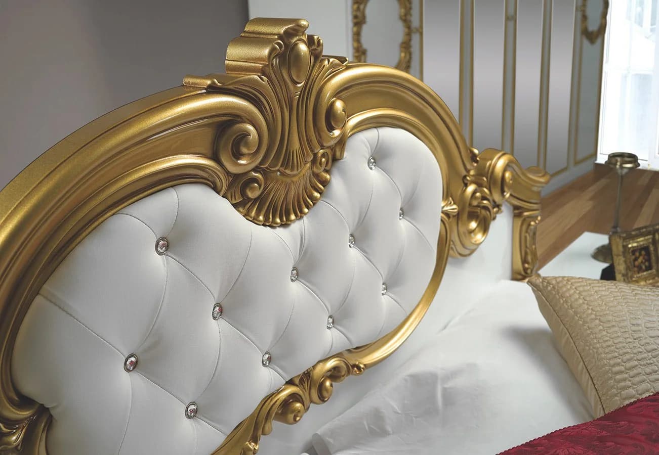 Eleganter Barock Schlafzimmer-Set in Weiß und Gold