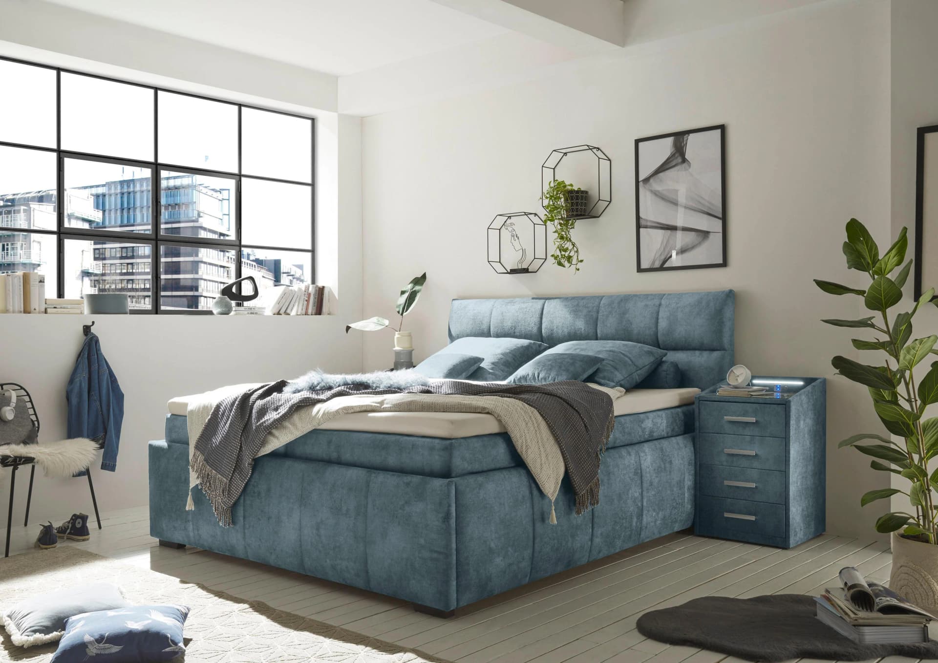 Boxbett Avidano Blau Boxspringbett mit 2 Matratzen und Bettkästen