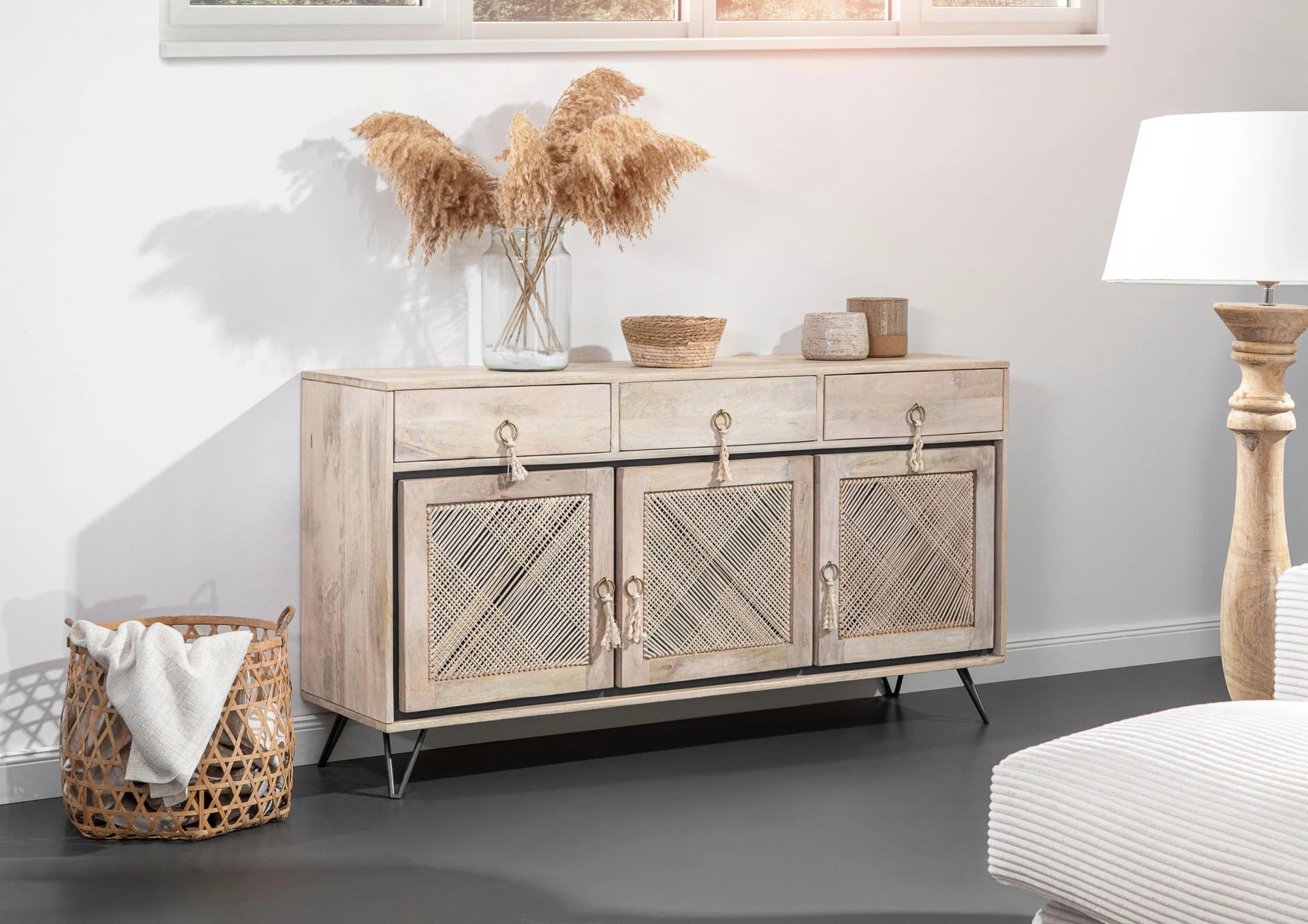 GUTMANN FACTORY Sideboard 150cm Natur Massivholz mit 3 Türen und 3 Schubladen