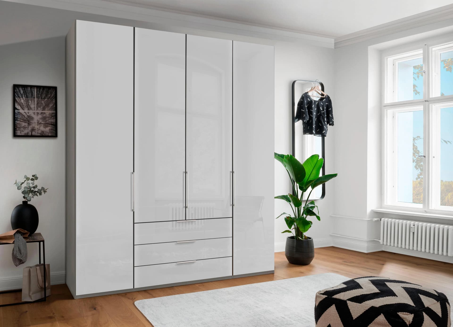 WIEMANN Monaco Kleiderschrank Grau Weiß Glasfront