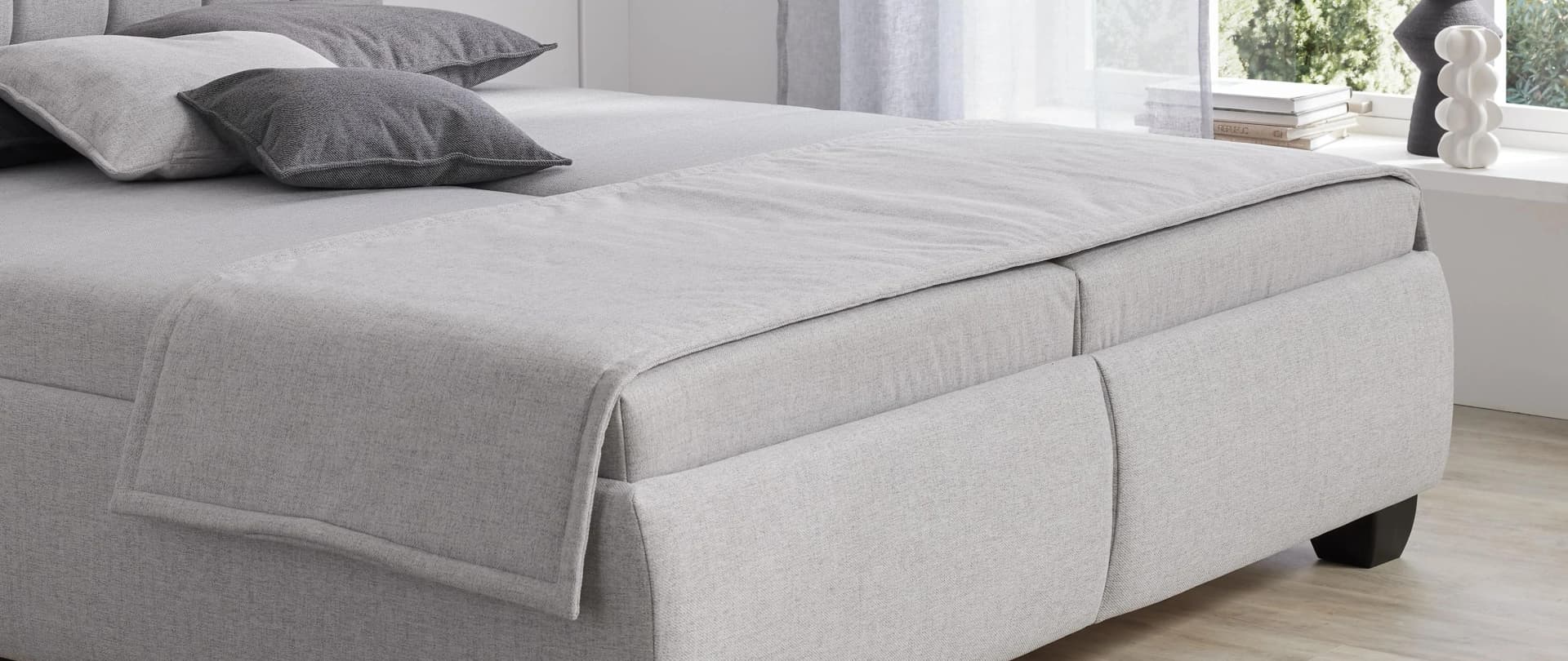 HAPO Tagesdecke Plaid hellgrau Polyester Vließwatte