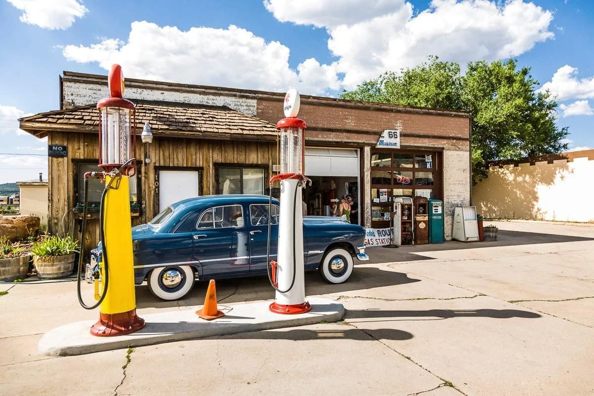 Fototapete PAPERMOON Route 66 Oldtimer Vintage Tankstelle Retro