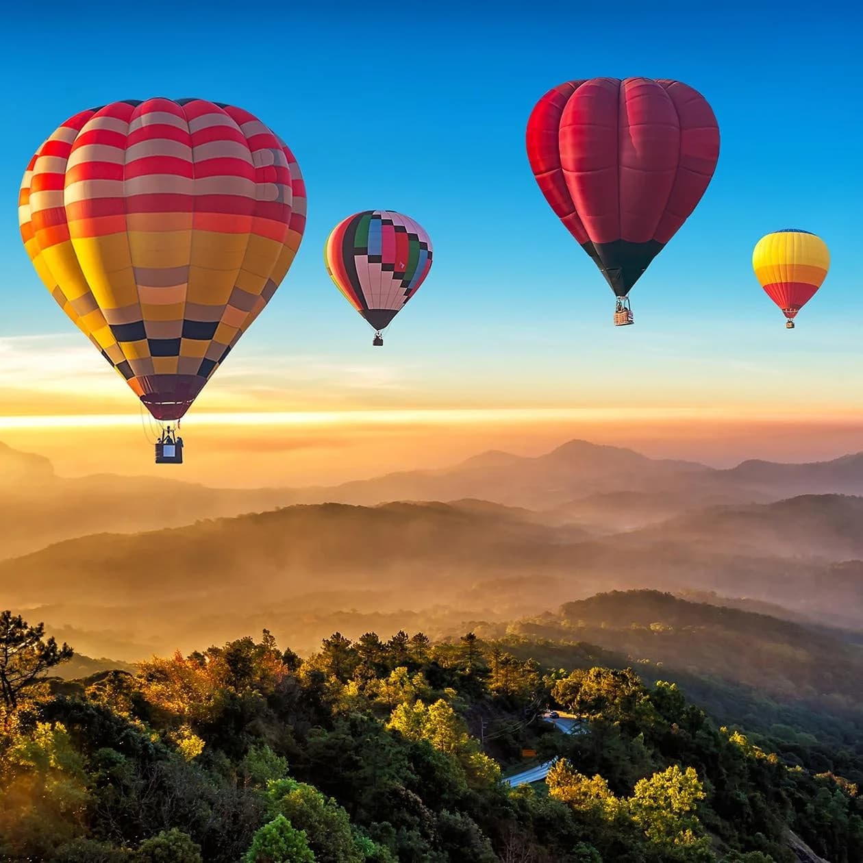 QUEENCE Acrylglasbild Heißluftballons Sonnenuntergang Bunt