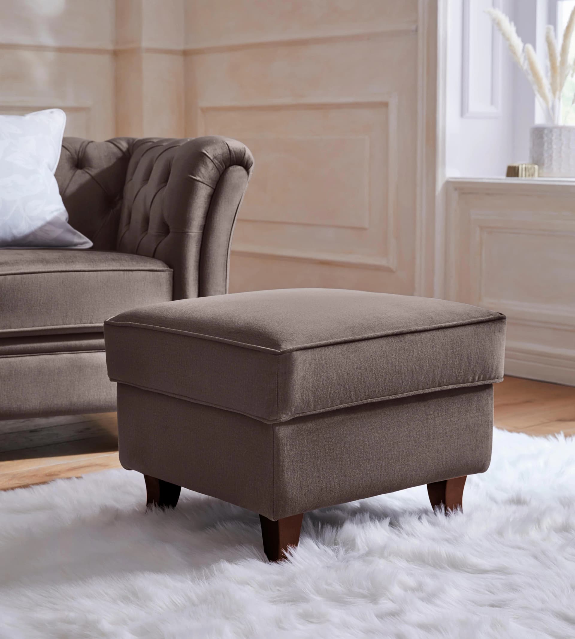 Home Affaire Polsterhocker Reims braun Samt Chesterfield