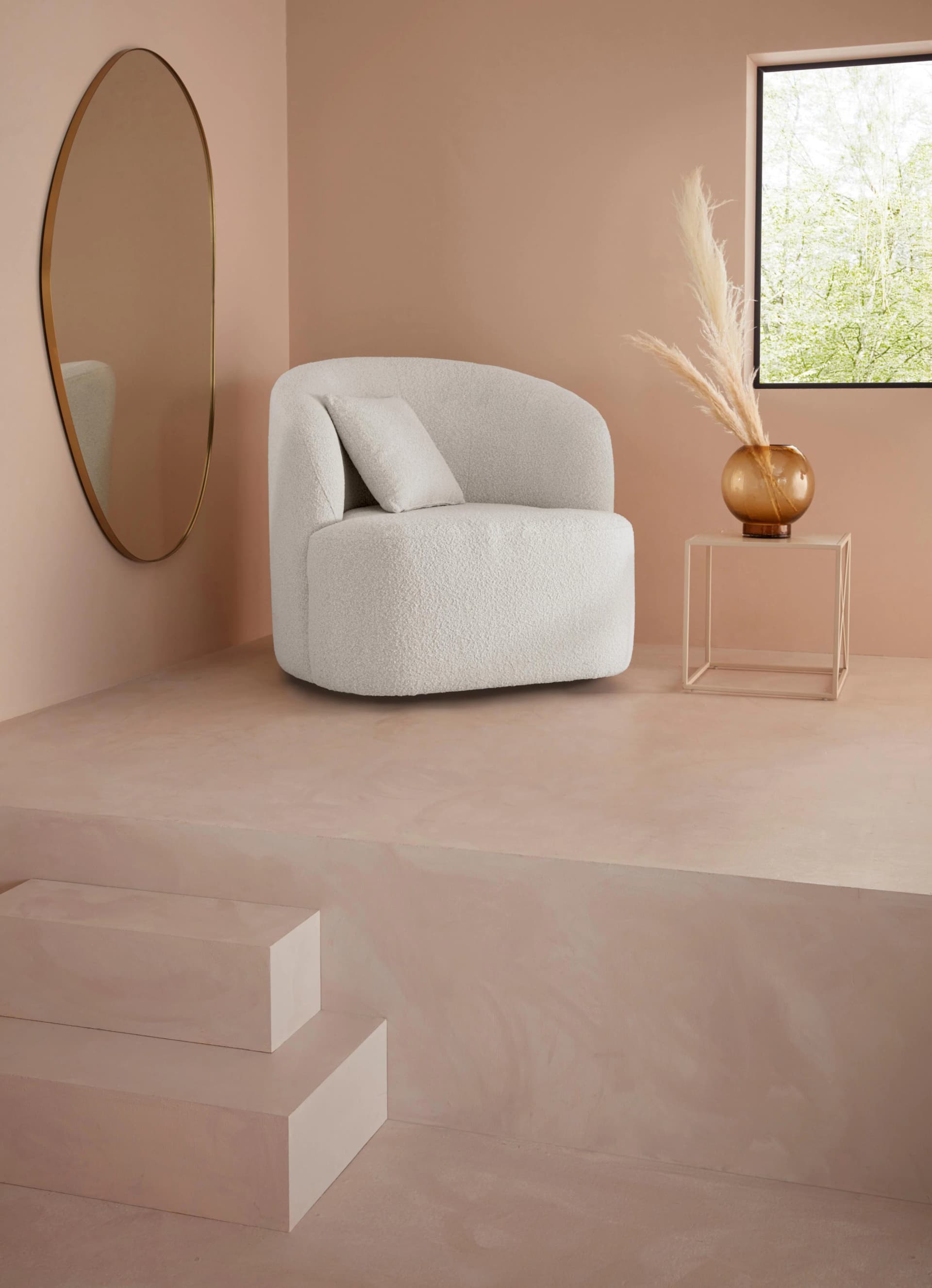 LeGer Home Drehsessel Dilara Beige Bouclé mit Zierkissen