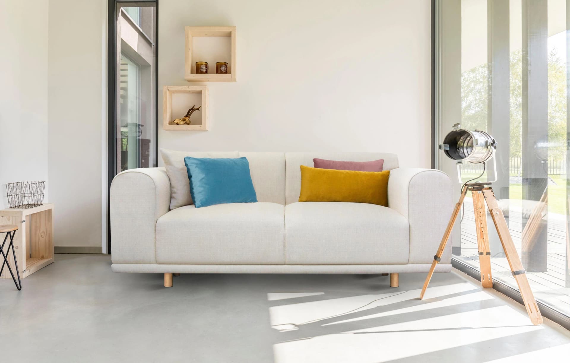 OTTO HOME 2-Sitzer Sofa Maroon Beige Skandinavisches Design