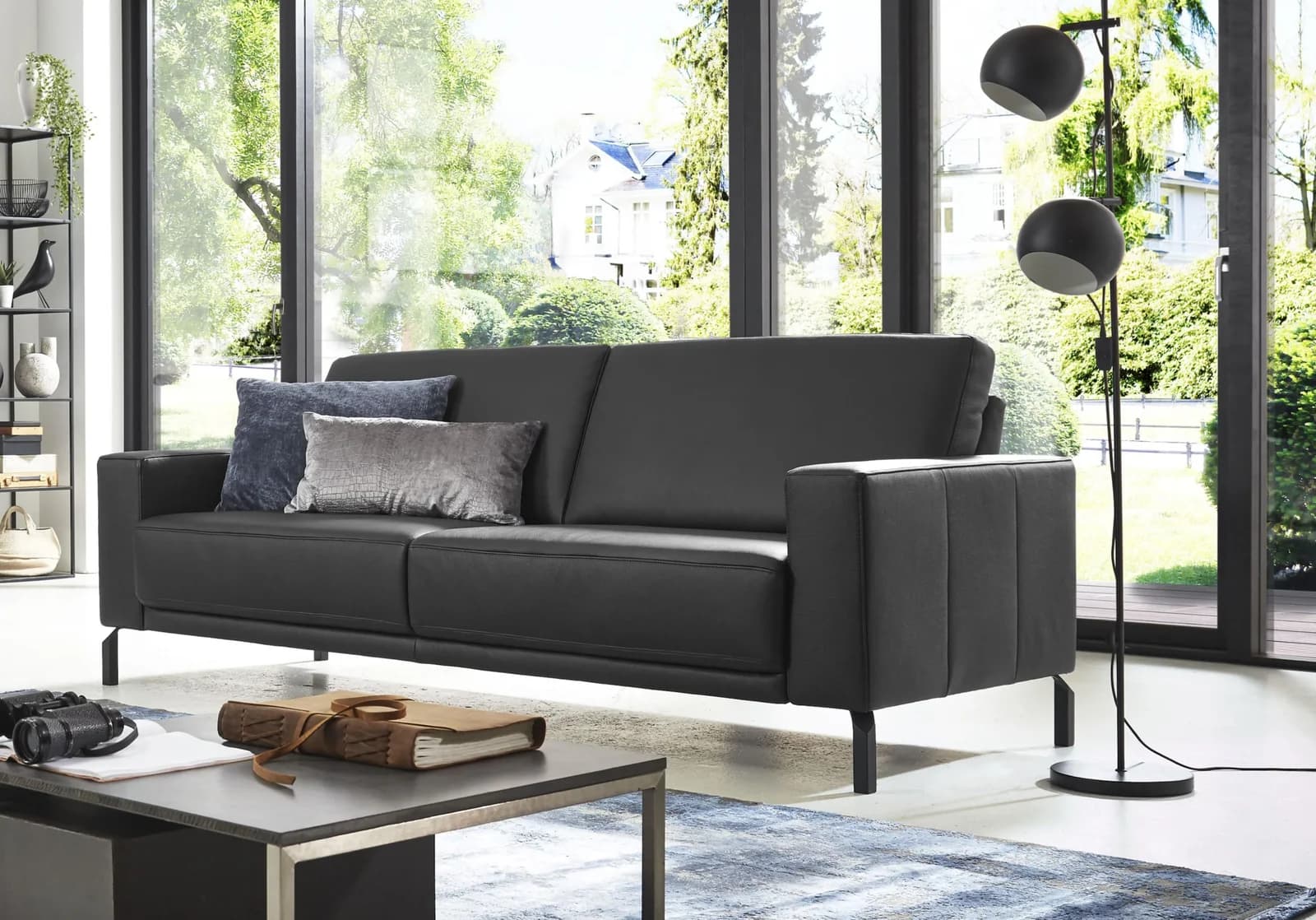 HOME AFFAIRE Apiro 2,5-Sitzer Sofa Schwarz Dickleder Motorisch