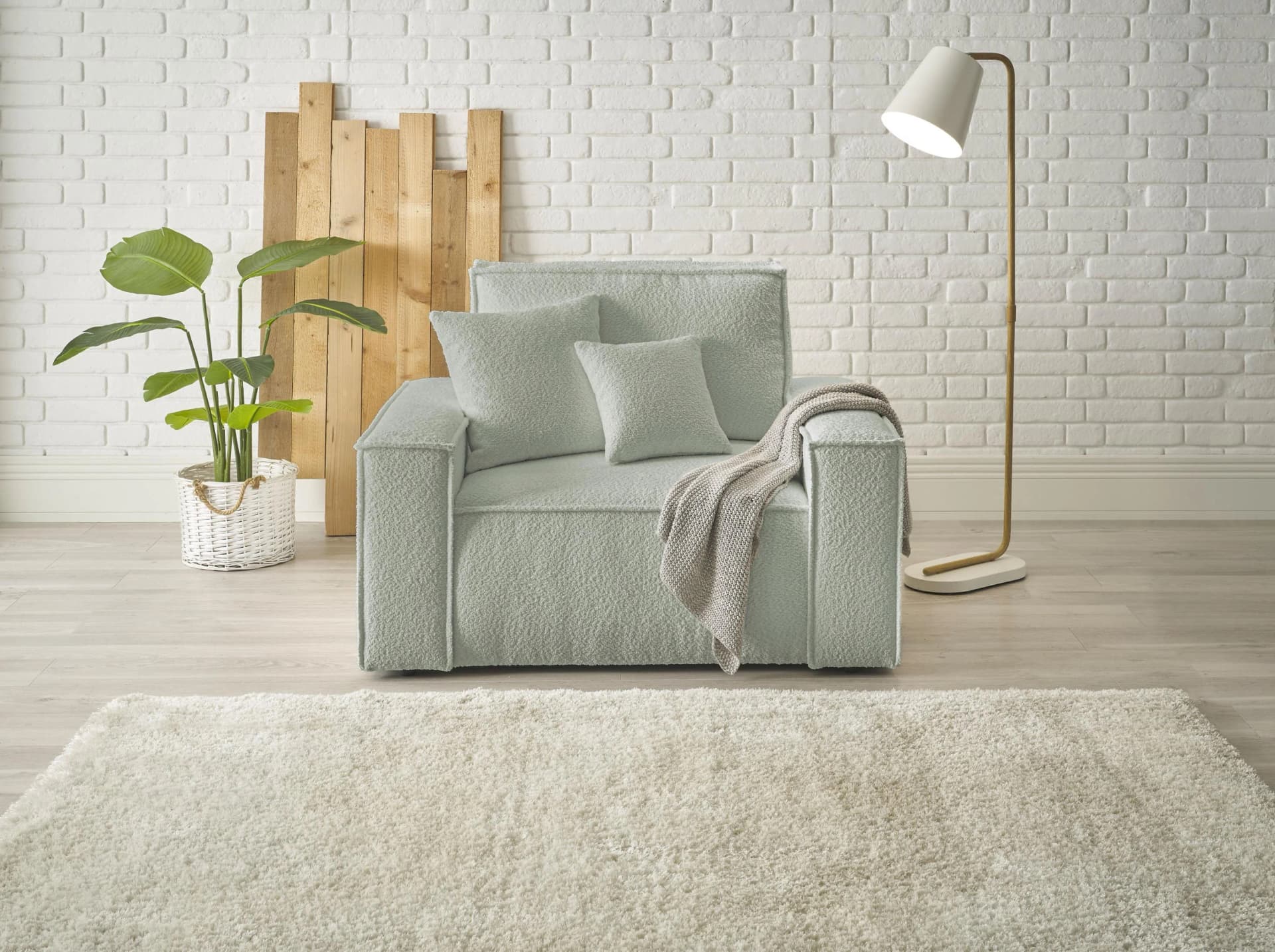 OTTO HOME Finnley Loveseat XXL Mintgrün Bouclé mit Zierkissen