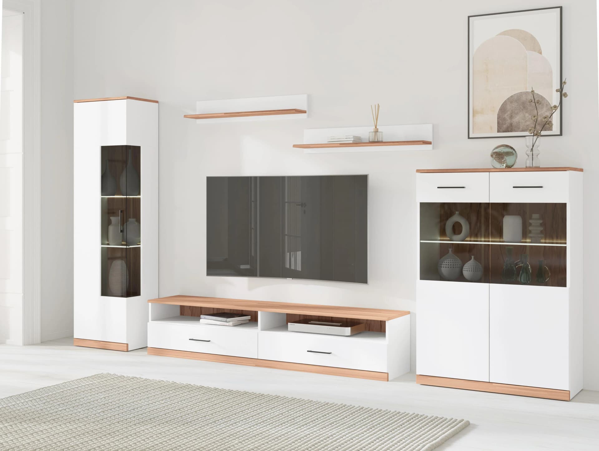 Moderne Wohnwand aus Holz und Glas