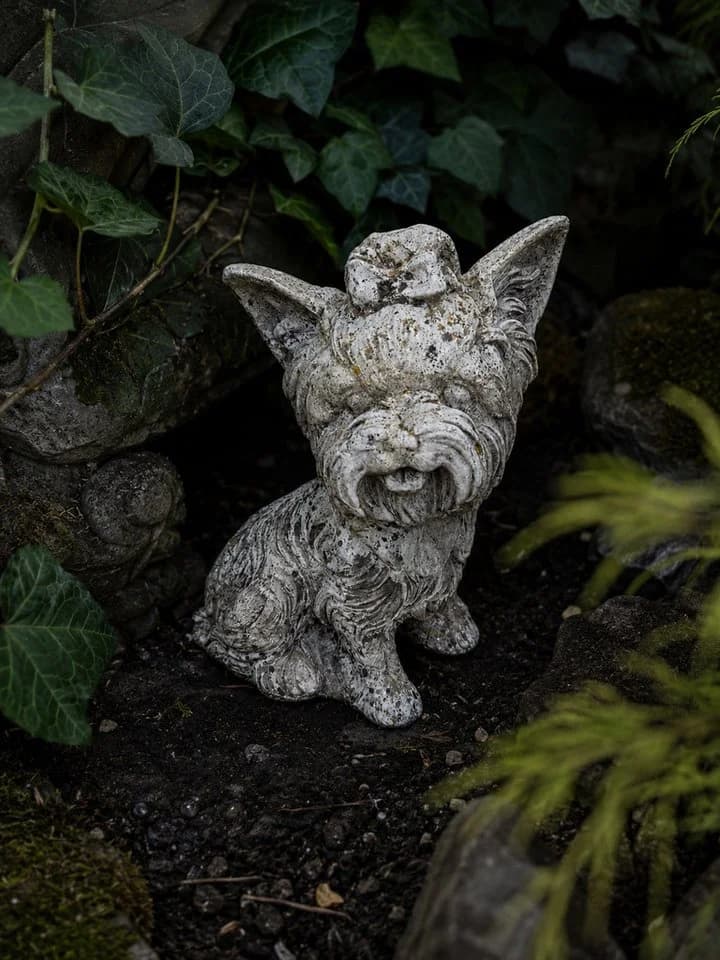 JVmoebel Gartenfigur Yorkshire Terrier Vintage Steinoptik Grau